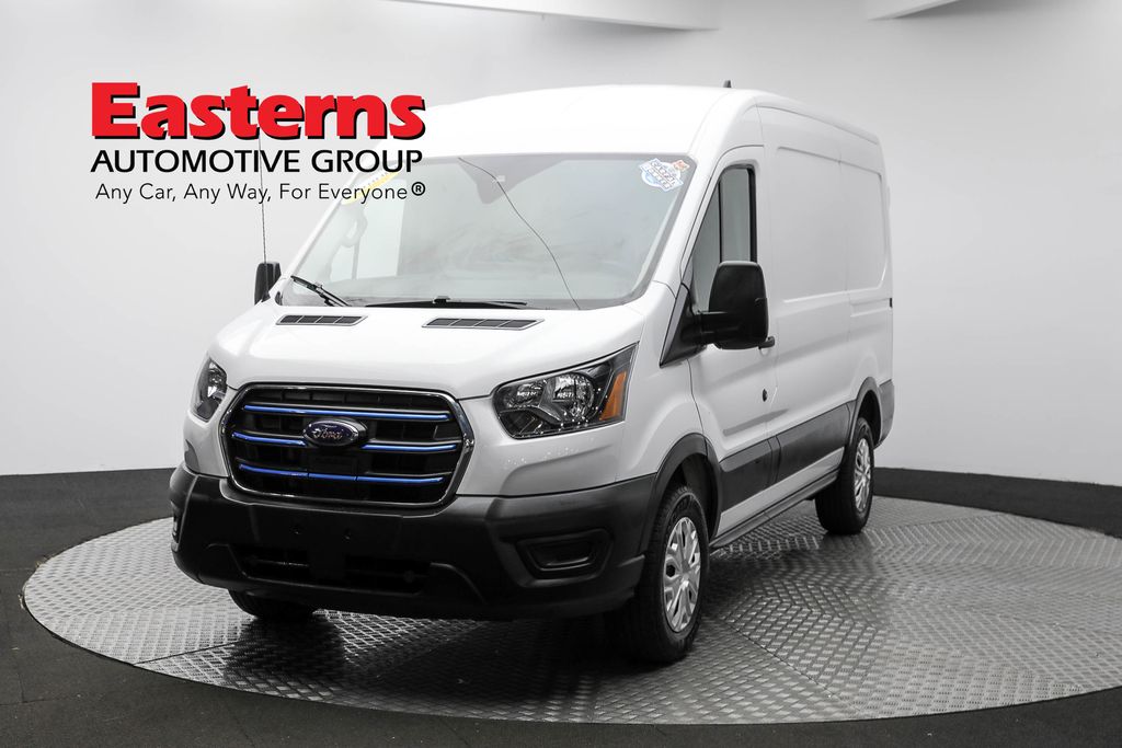 Vehicle image 9 of 63