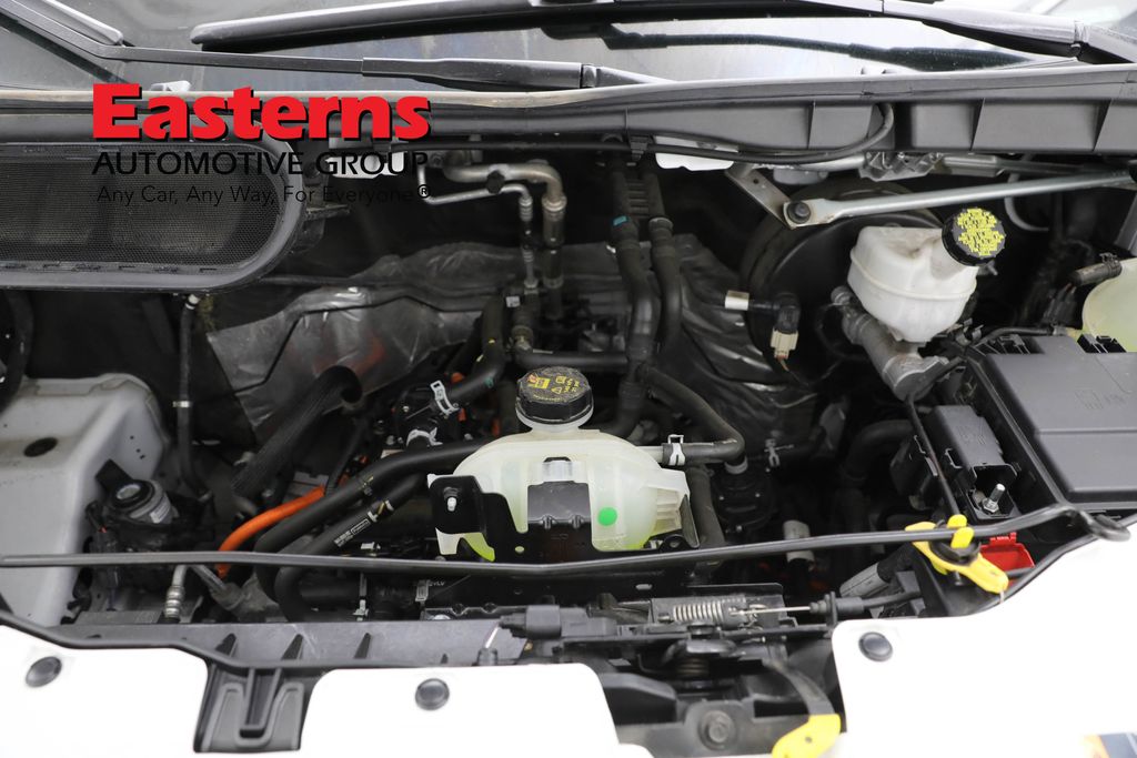 Vehicle image 37 of 63