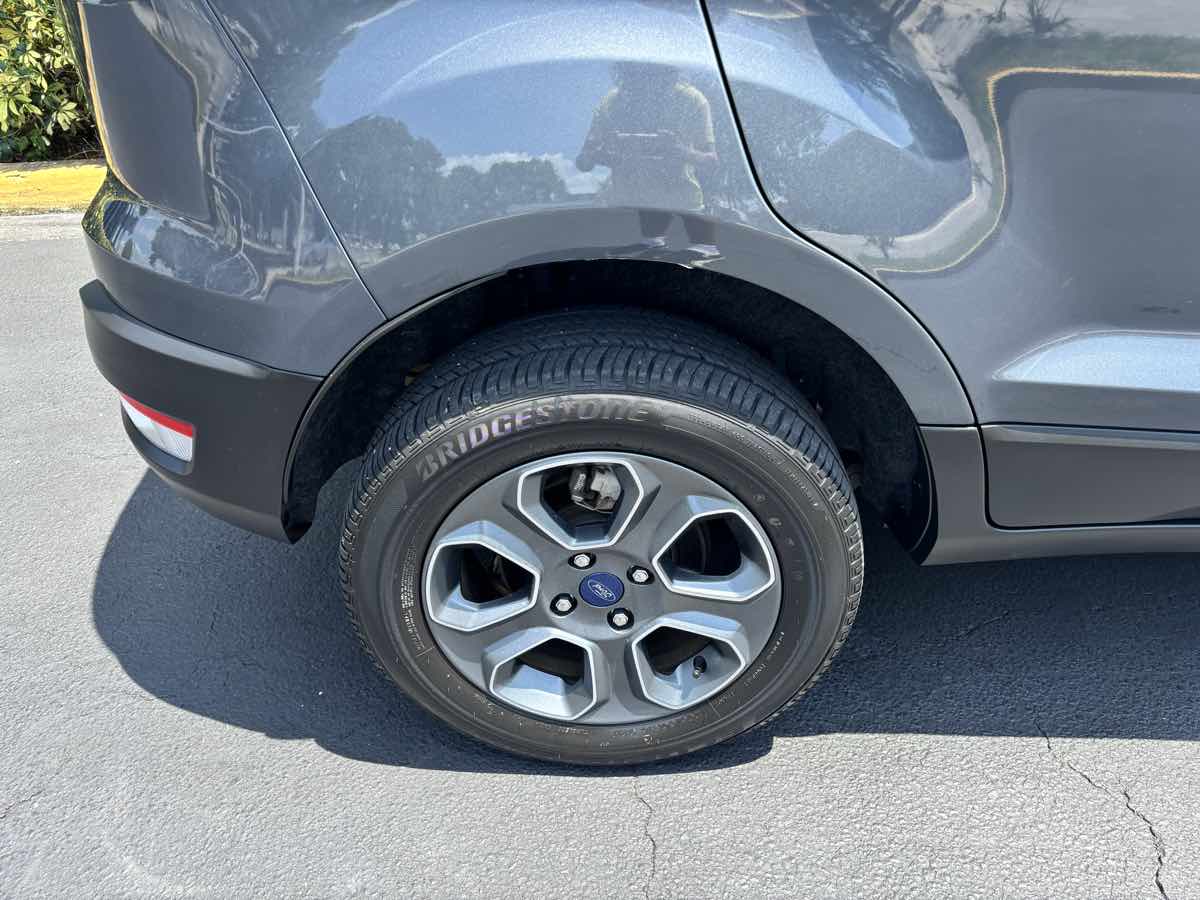 Vehicle image 5 of 23