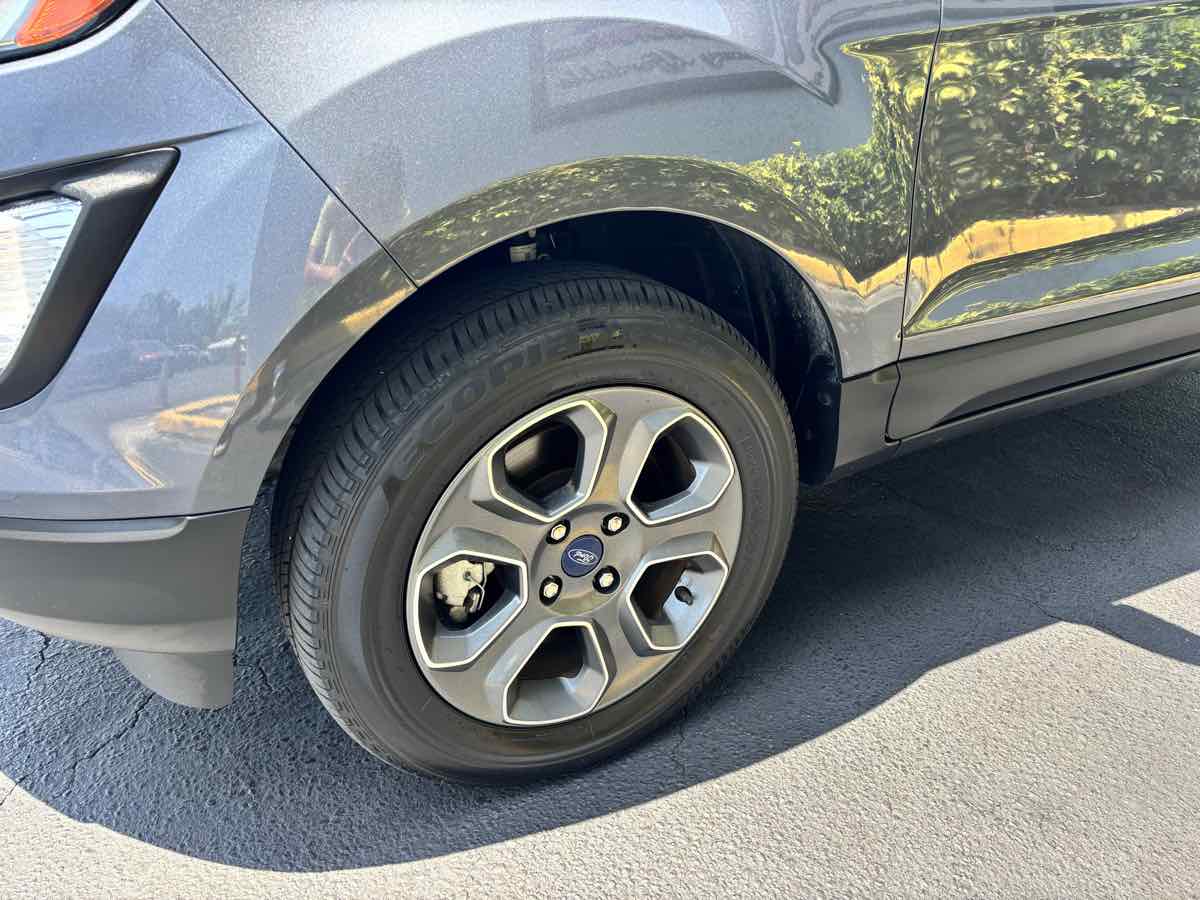 Vehicle image 3 of 23