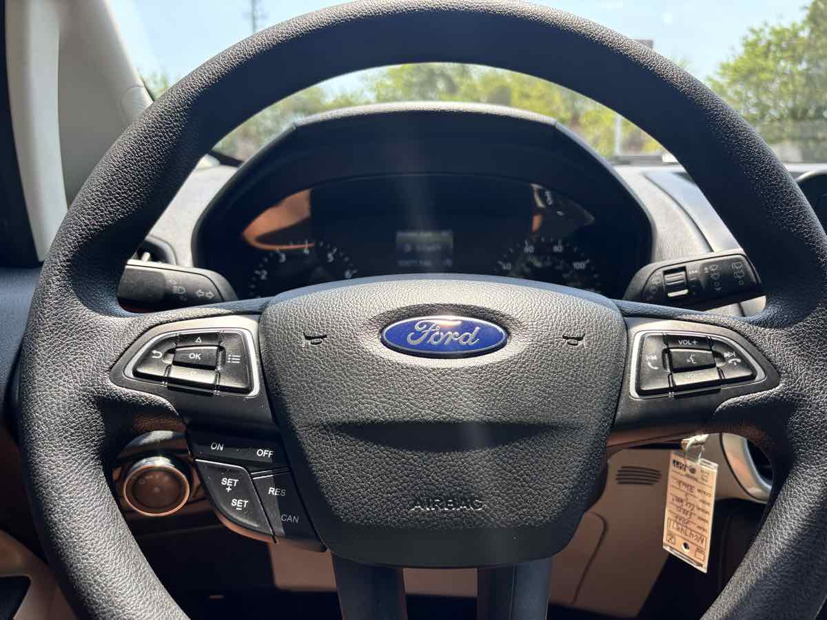 Vehicle image 22 of 23