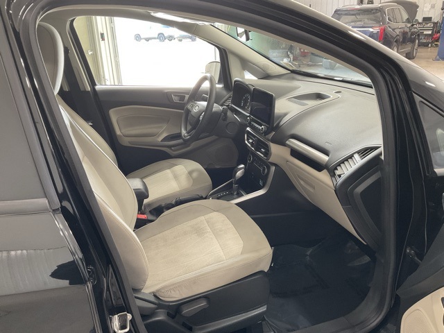 Vehicle image 26 of 32