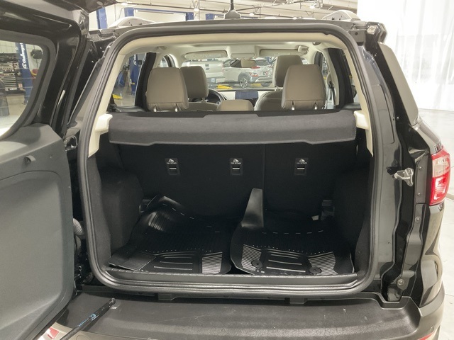 Vehicle image 27 of 32