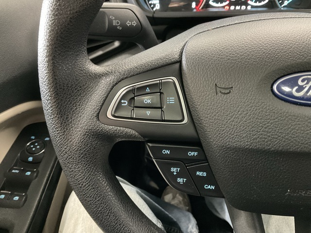 Vehicle image 14 of 32