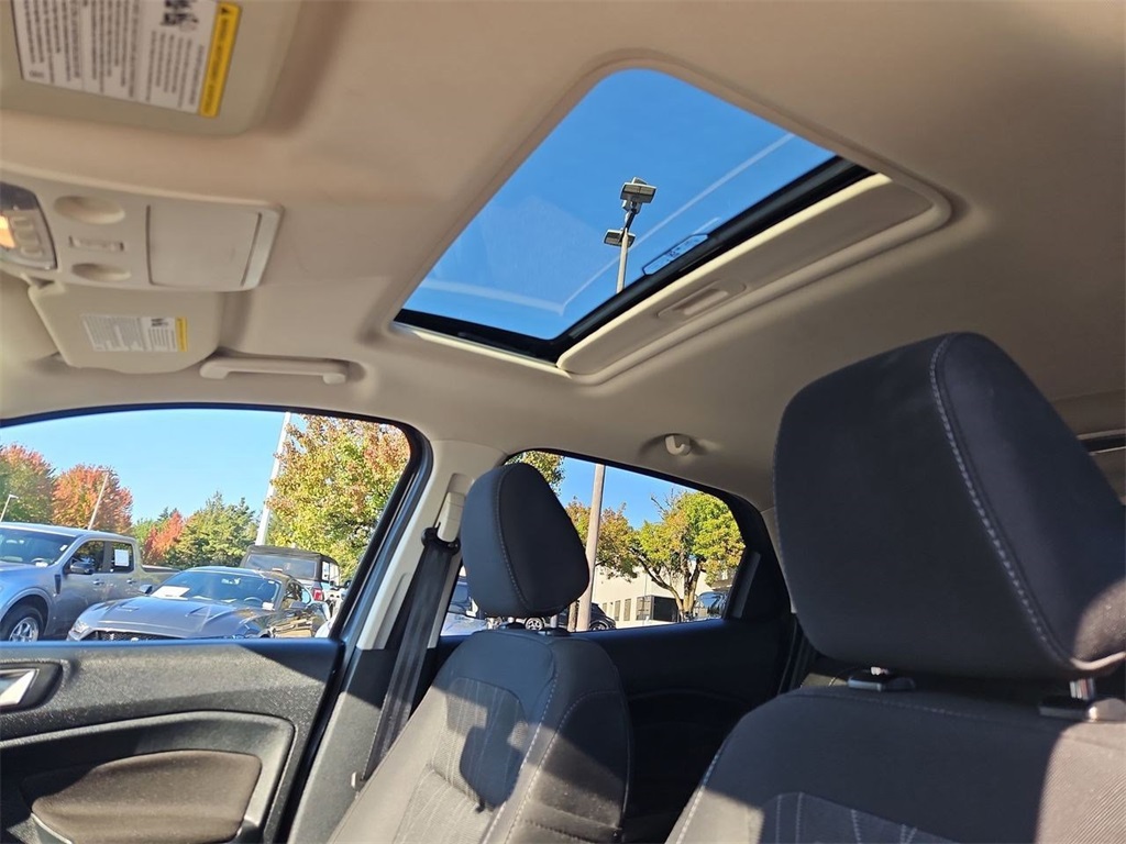 2022 Ford EcoSport SE Image 17 of 37