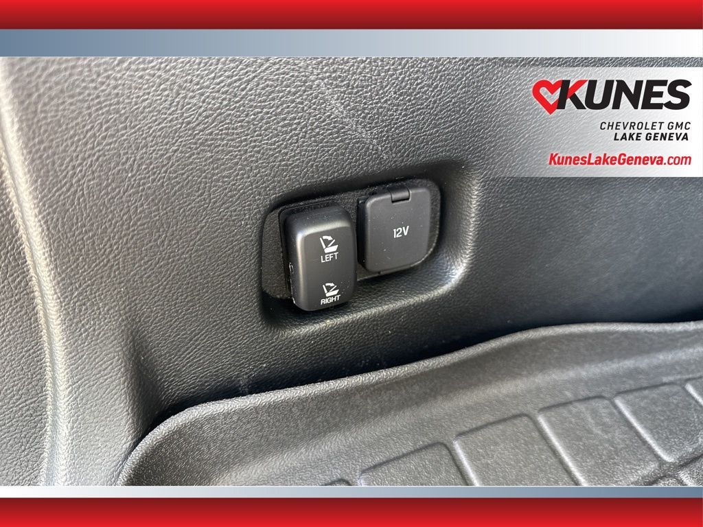 Vehicle image 24 of 48