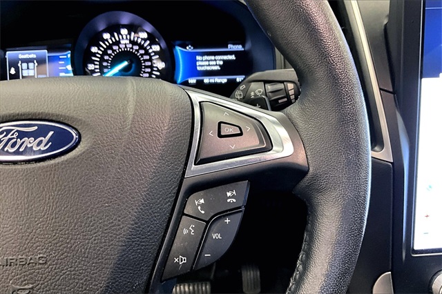 Vehicle image 19 of 32
