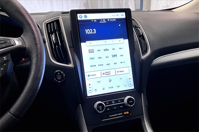 Vehicle image 9 of 32