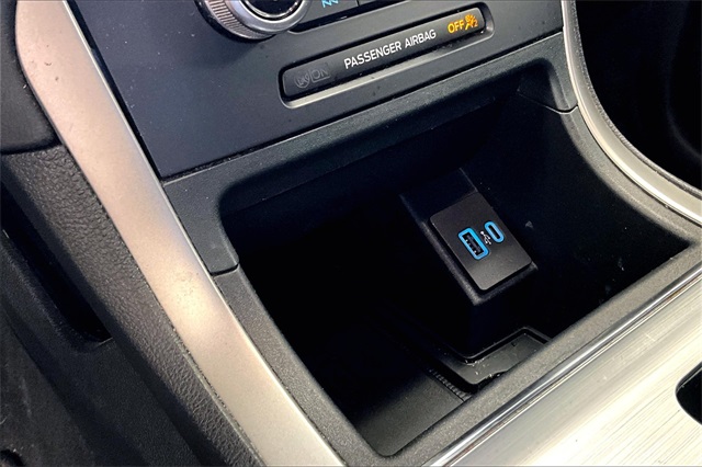 Vehicle image 31 of 32