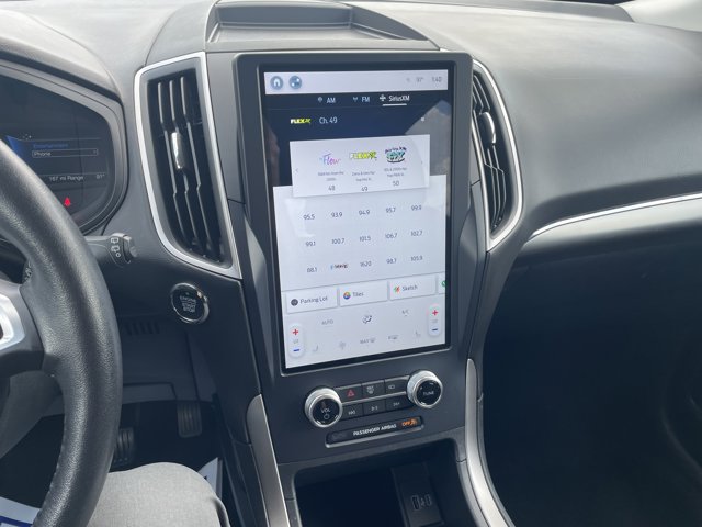 Vehicle image 21 of 30