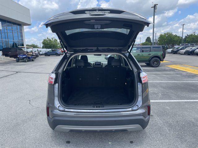Vehicle image 11 of 30