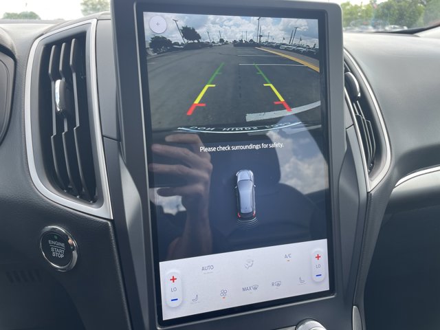 Vehicle image 20 of 30