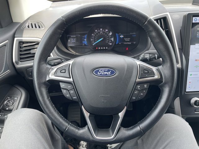 Vehicle image 23 of 29
