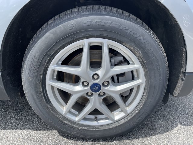 Vehicle image 10 of 29
