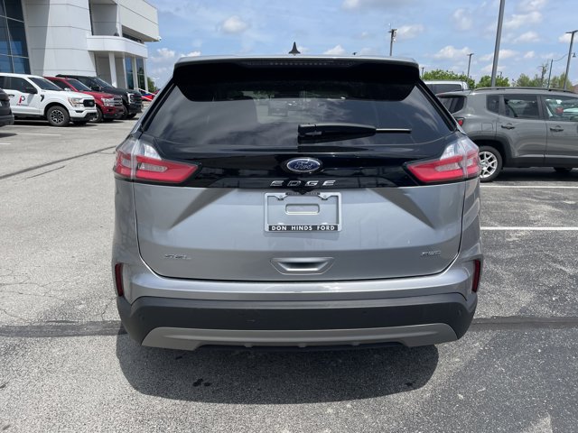 Vehicle image 9 of 29