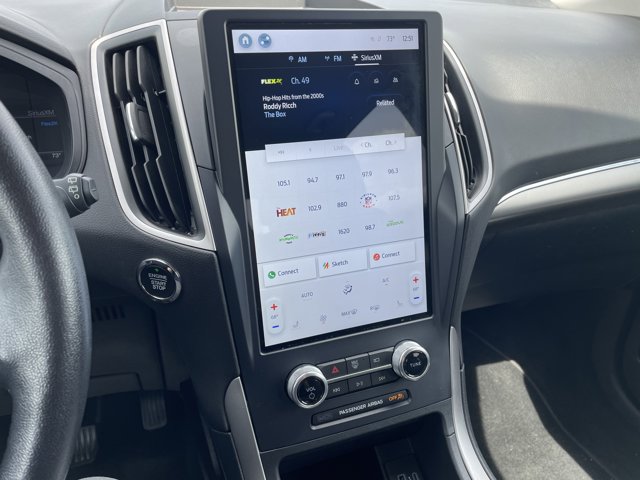 Vehicle image 25 of 29