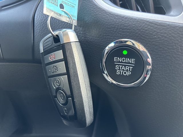 Vehicle image 23 of 34