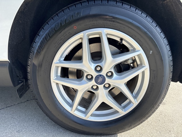 Vehicle image 12 of 34
