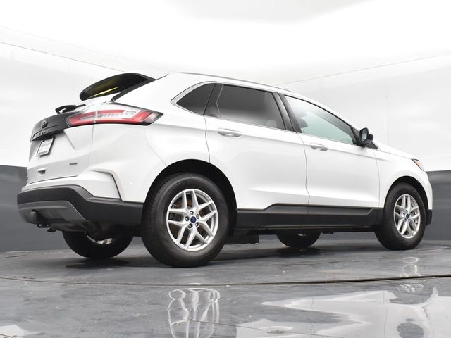 Vehicle image 20 of 61