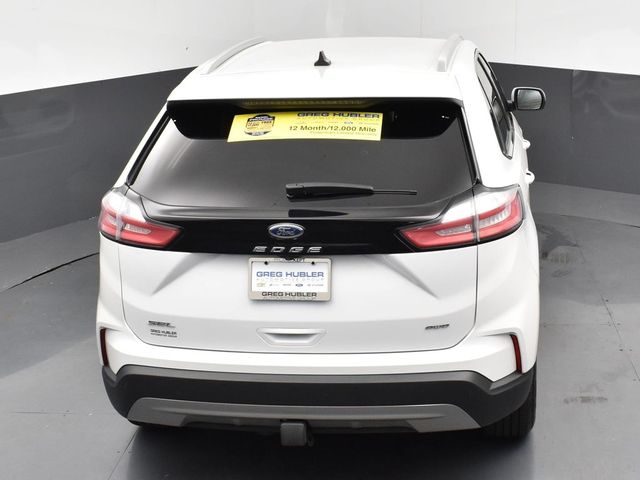 Vehicle image 39 of 61