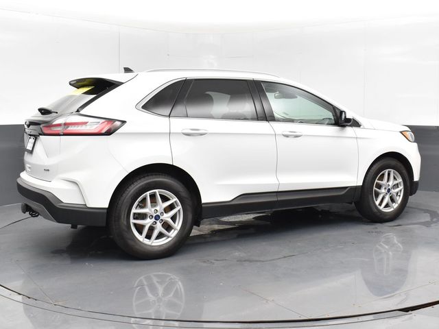 Vehicle image 18 of 61
