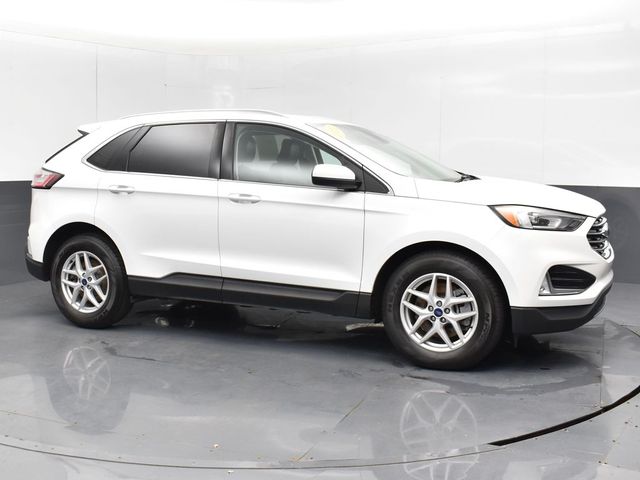 Vehicle image 12 of 61