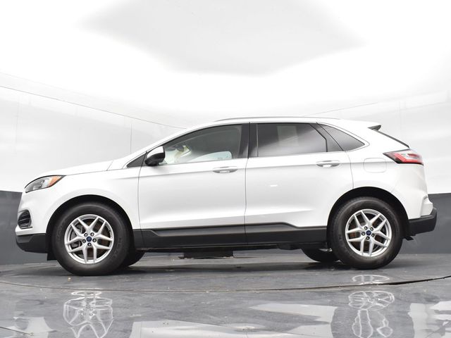 Vehicle image 30 of 61