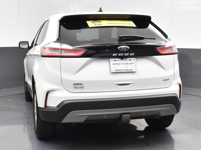 Vehicle image 25 of 61