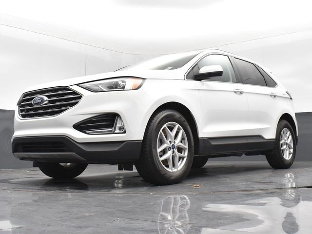 Vehicle image 5 of 61
