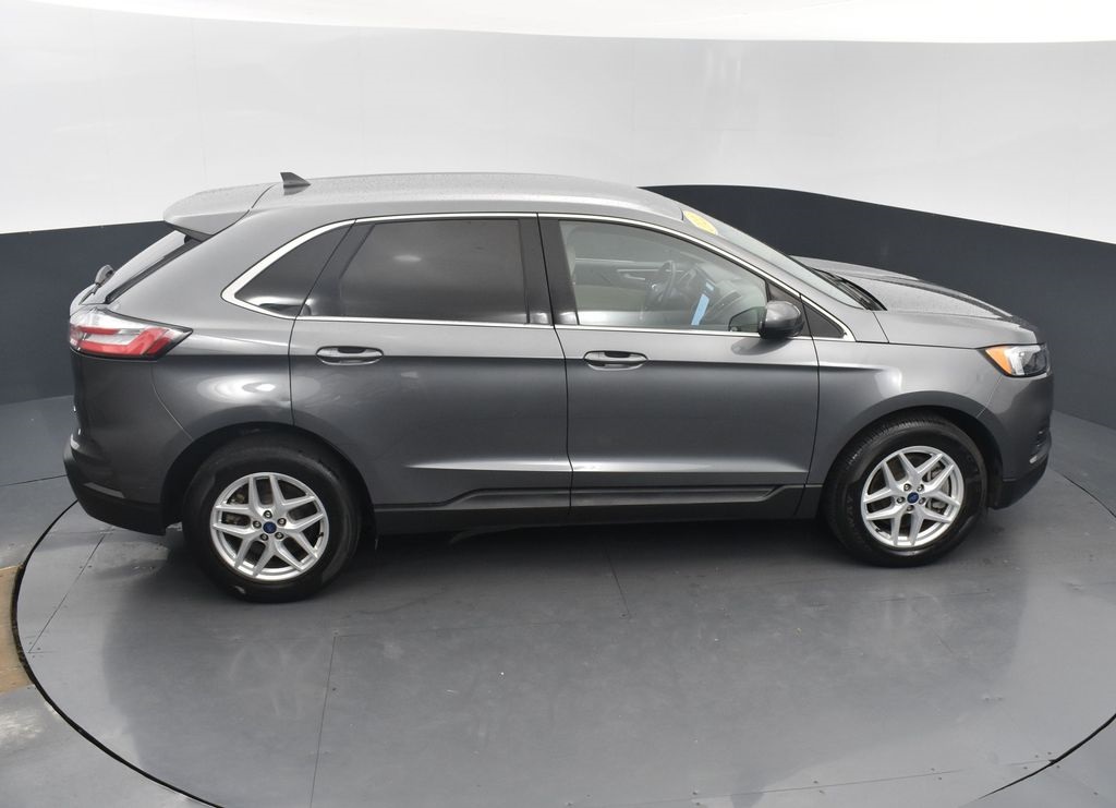 Vehicle image 13 of 56
