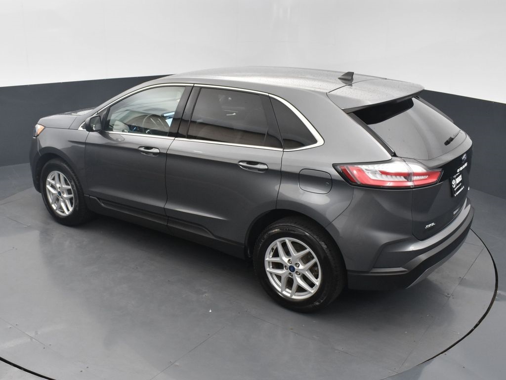 Vehicle image 23 of 56