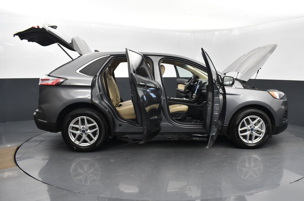 Vehicle image 14 of 56