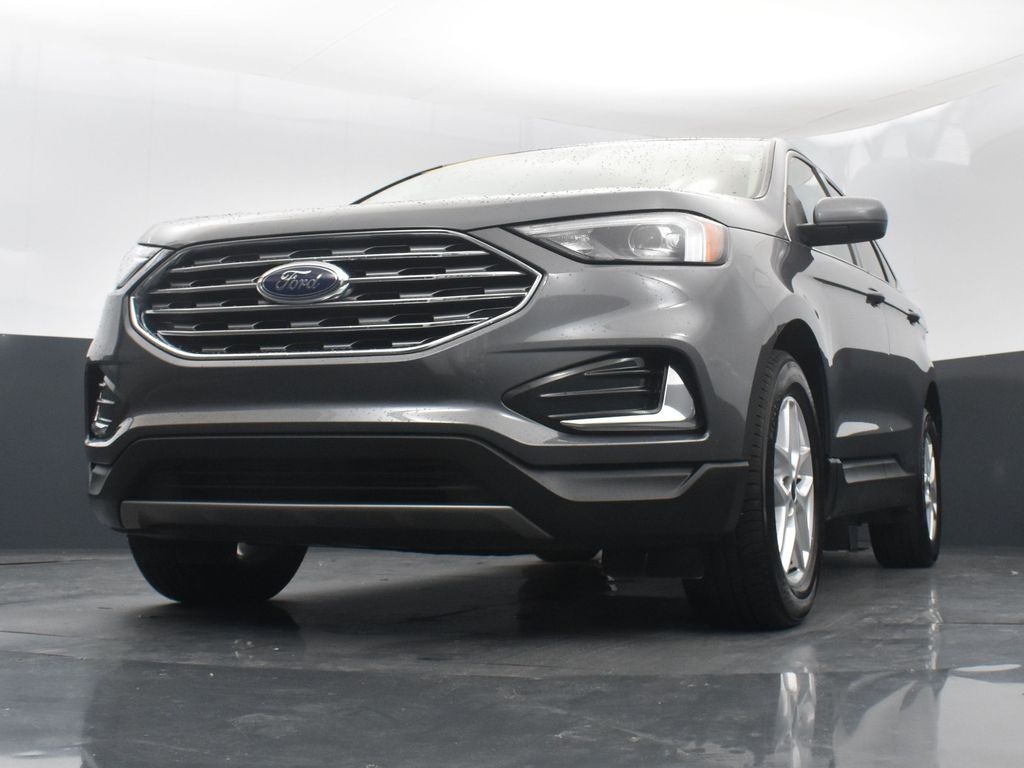 Vehicle image 4 of 56