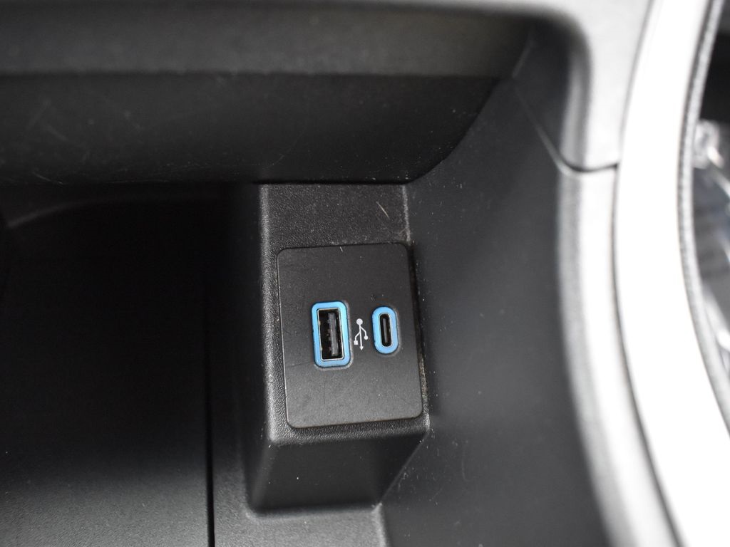 Vehicle image 41 of 56