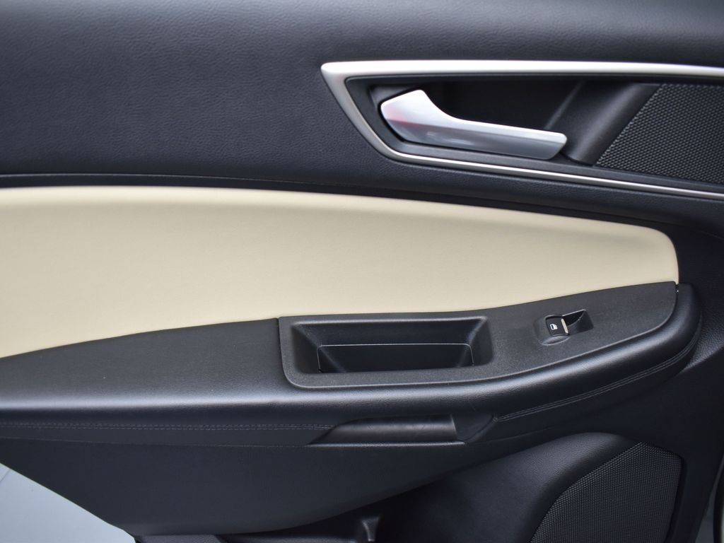 Vehicle image 48 of 56