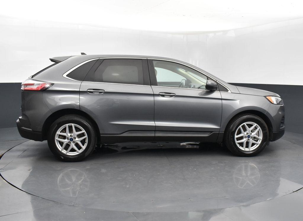 Vehicle image 12 of 56