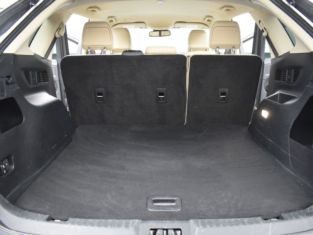 Vehicle image 52 of 56