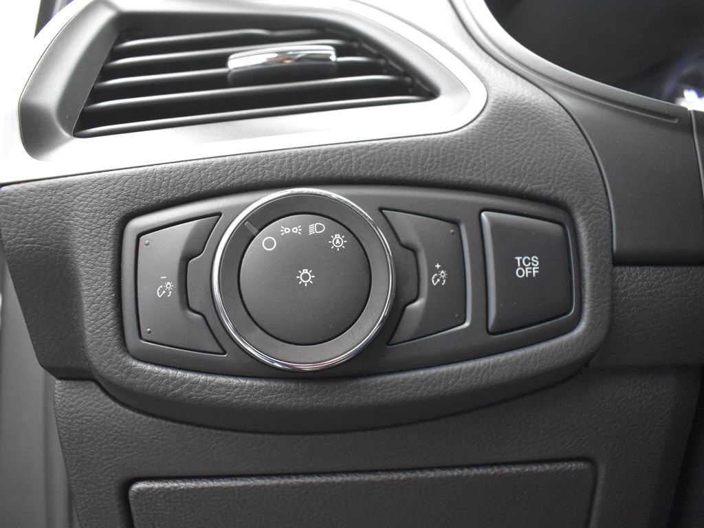 Vehicle image 43 of 56