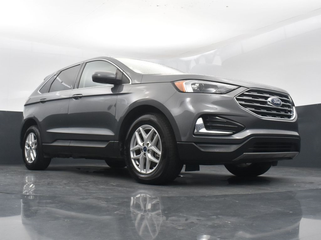 Vehicle image 10 of 56