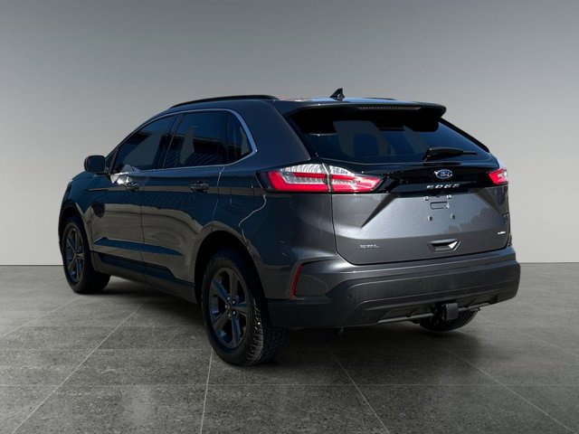 Vehicle image 6 of 36