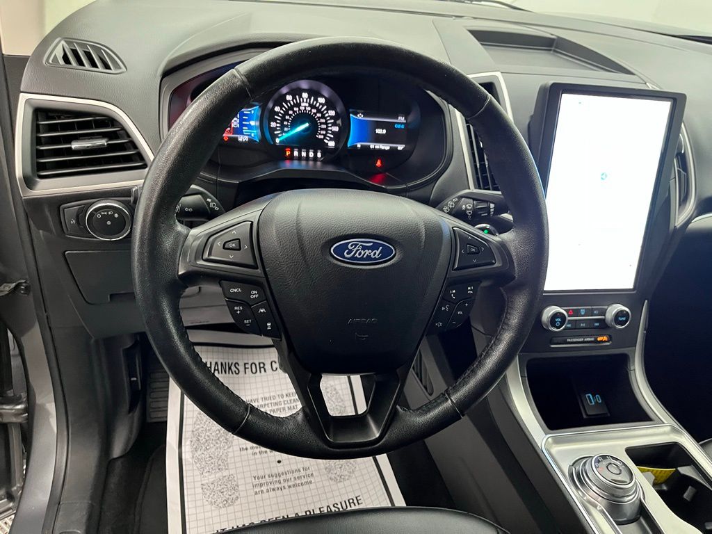 2022 Ford Edge SEL Image 20 of 33