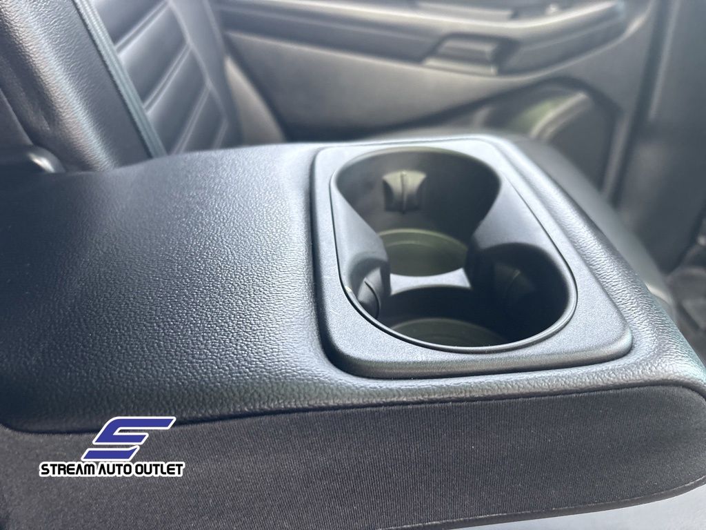 Vehicle image 16 of 36