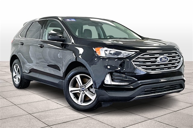Vehicle image 3 of 32