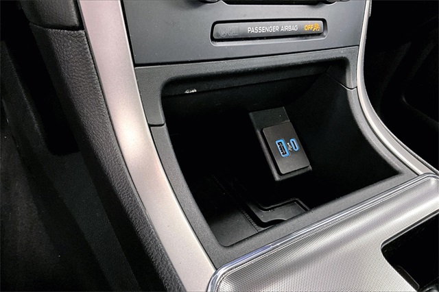 Vehicle image 31 of 32
