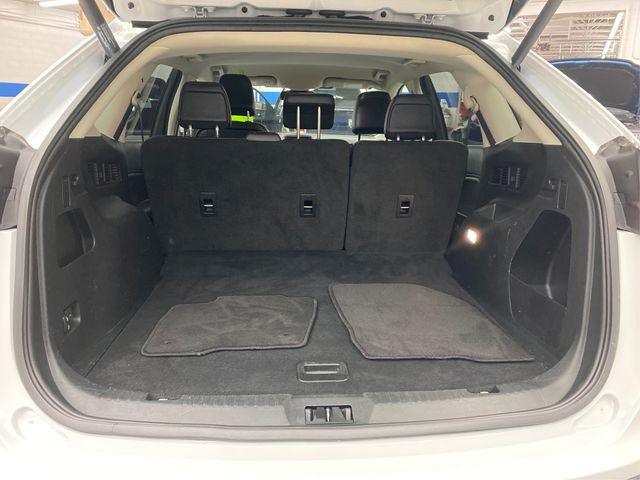 Vehicle image 13 of 23