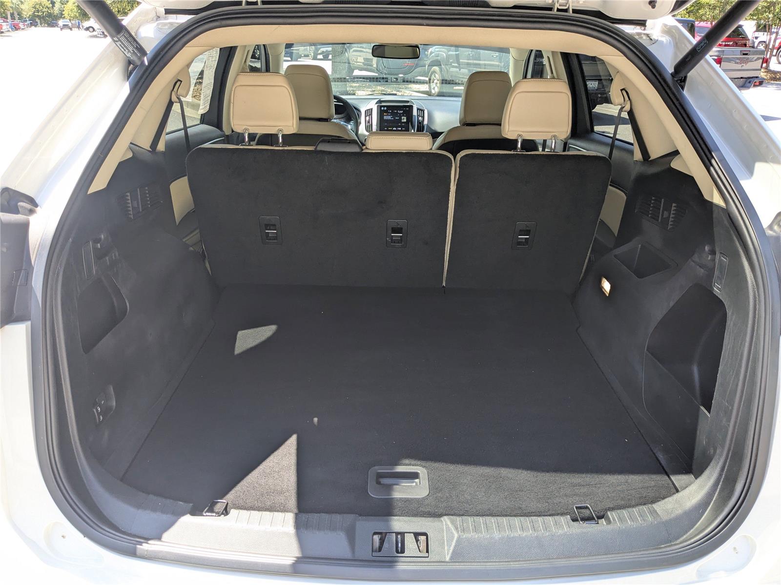 Vehicle image 11 of 30