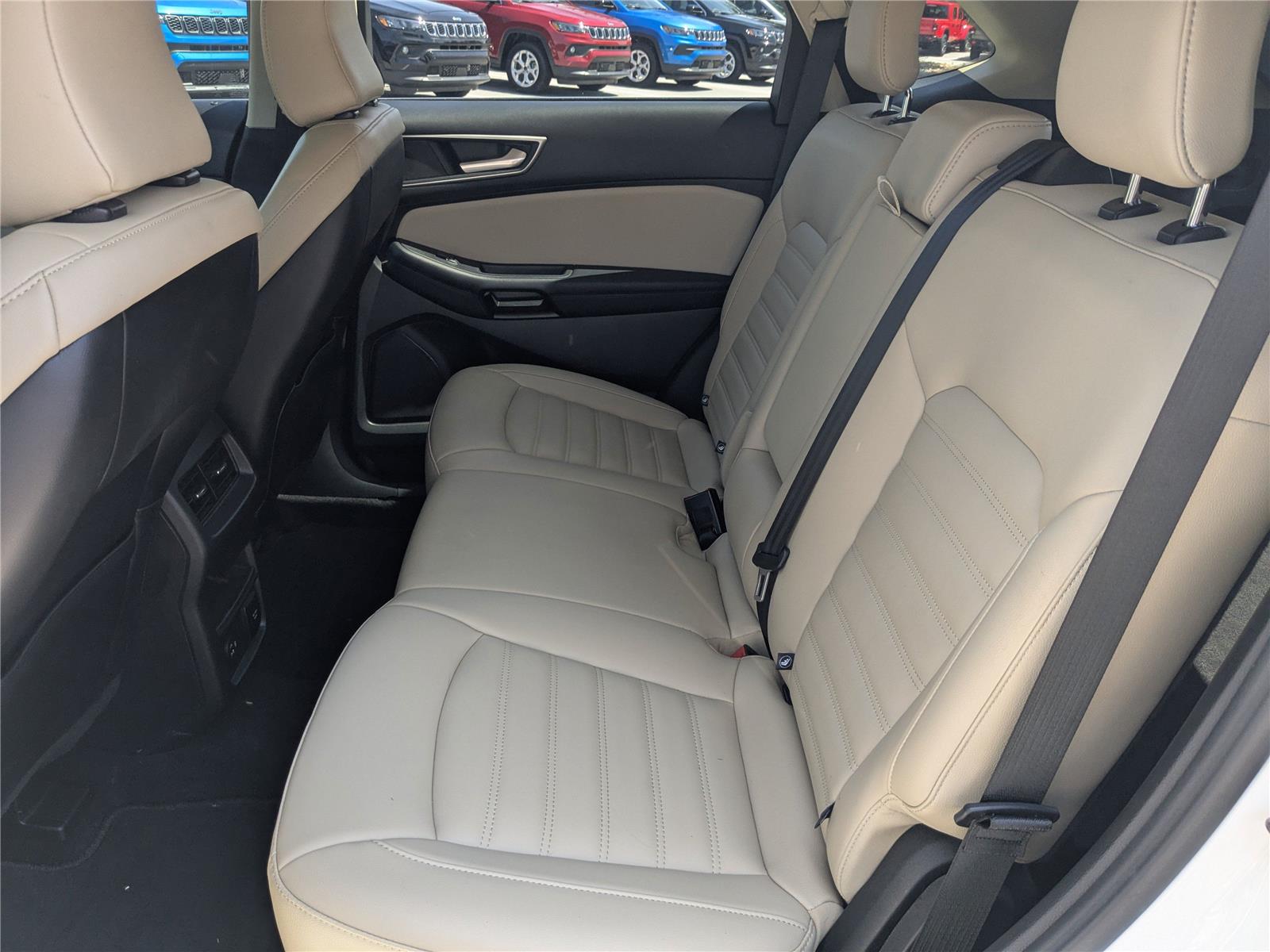 Vehicle image 12 of 30