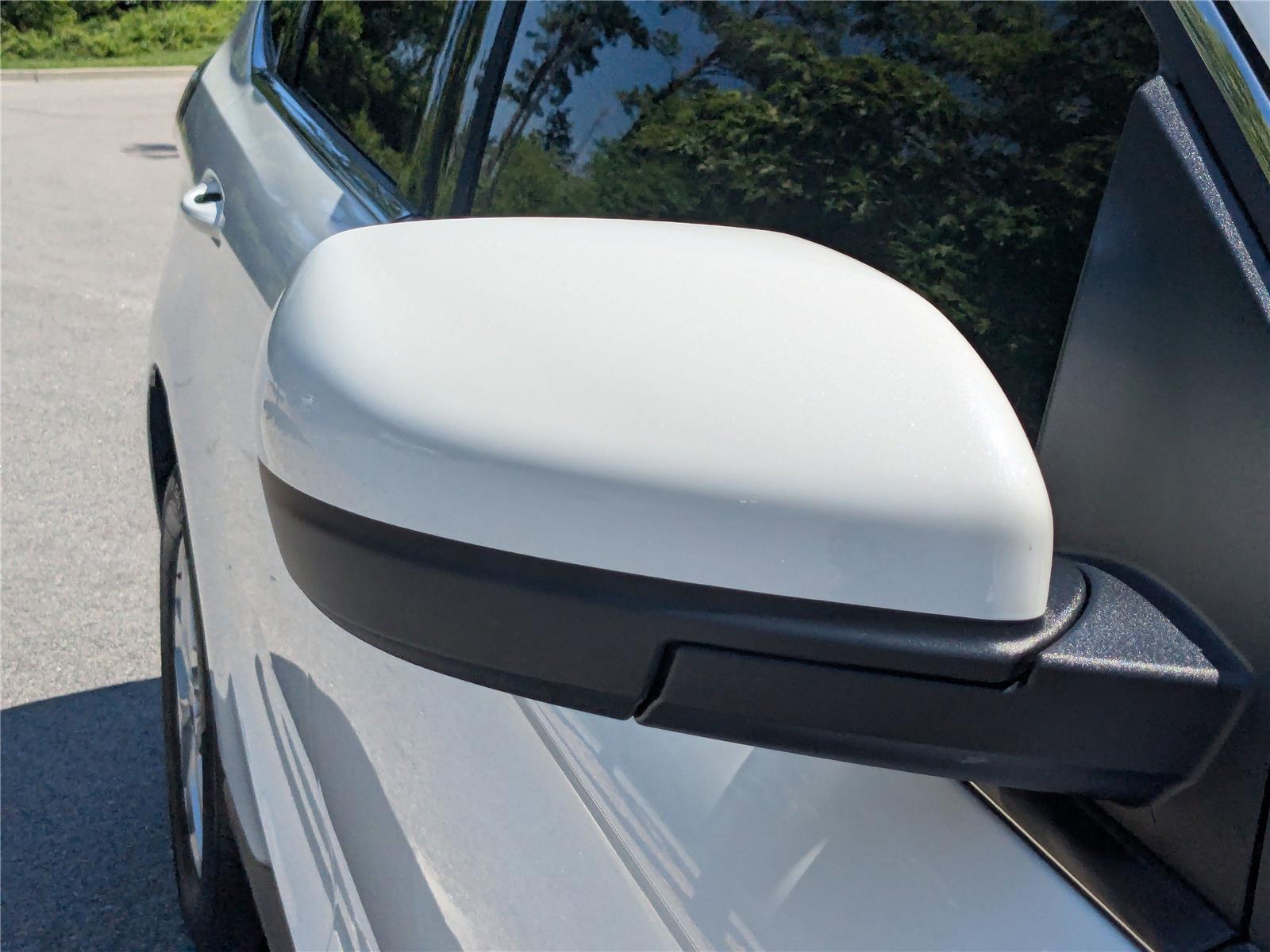 Vehicle image 25 of 30