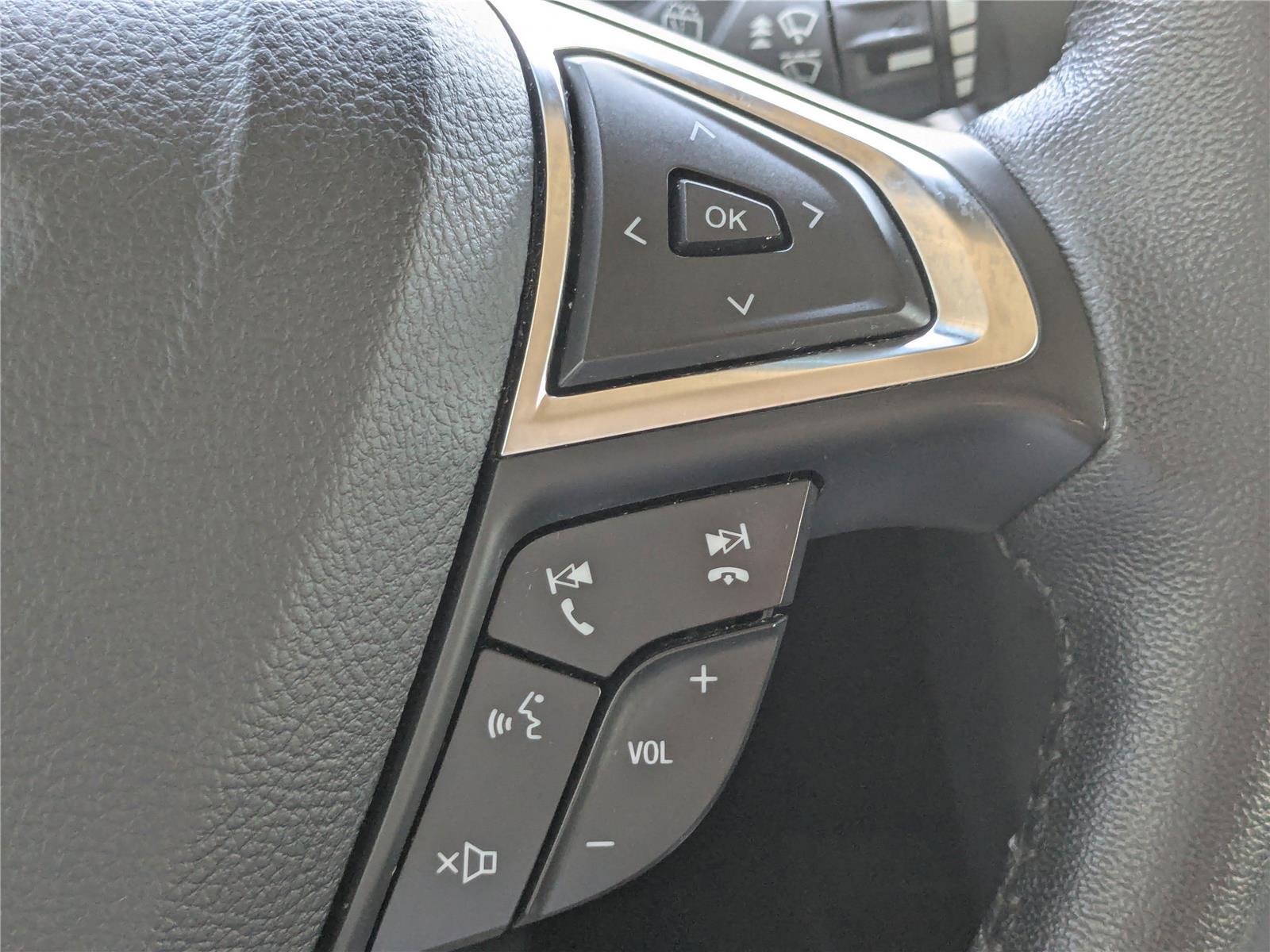 Vehicle image 28 of 30