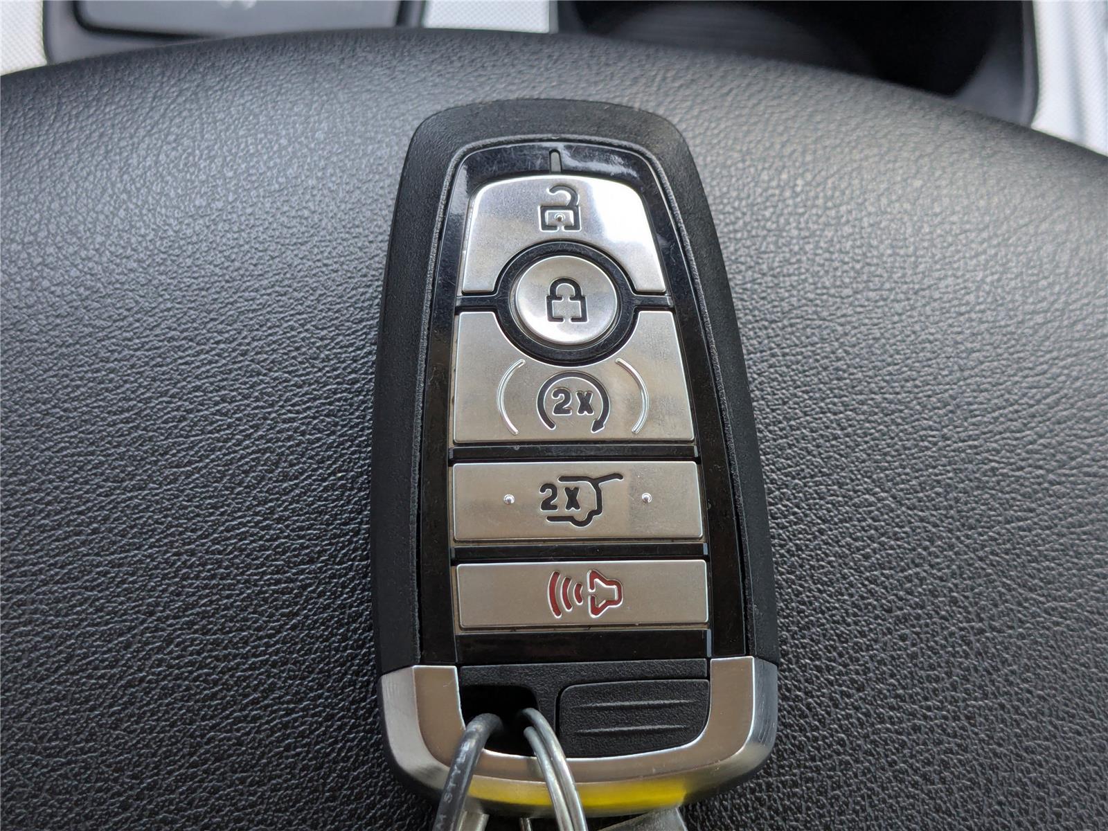 Vehicle image 22 of 30